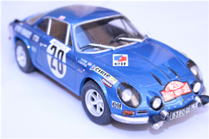 onfier le montage de votre maquette 1/24 ou 1/20 Tamiya, Beemax ou Fujimi à un maquettiste professionnel