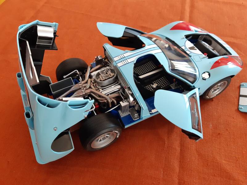 Faire monter une maquette 1/12 plastique F1, Le Mans ou GT avec peinture et finitions réalistes