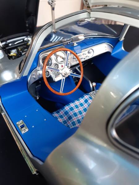 legrand mercedes 300slr 1/8 montage atelier camara