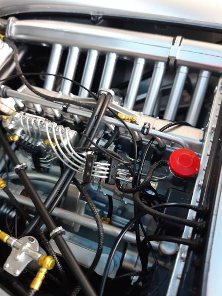 moteur mercedes 300slr 1/8 legrand