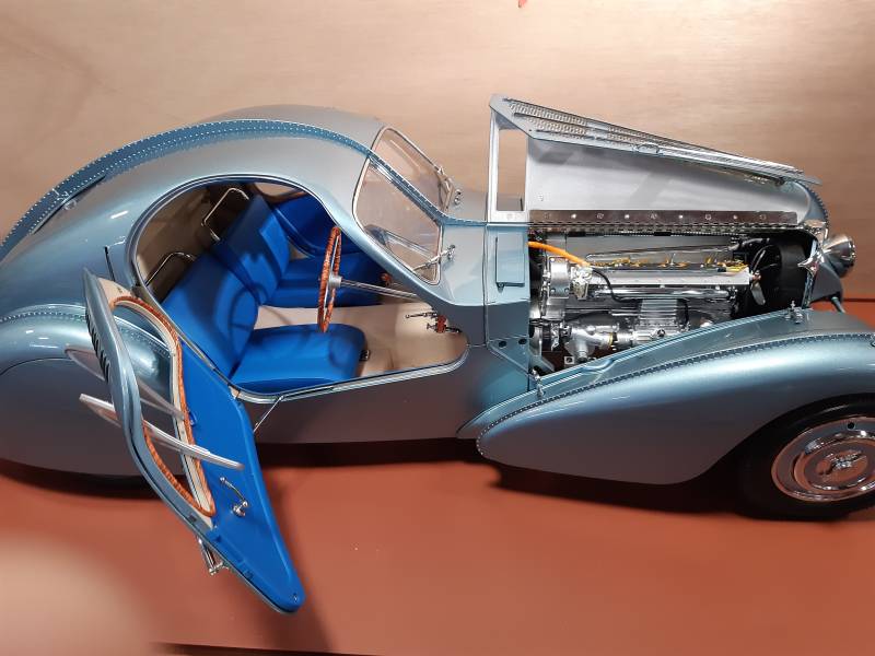 Confier le montage de votre maquette 1/8 Altaya, Ixo ou Eaglemoss à un maquettiste professionnel en France