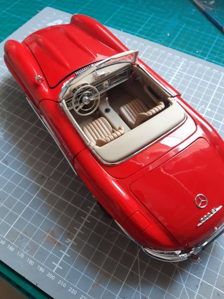 1/18 mercedes 300SL revell montage par dominique camara