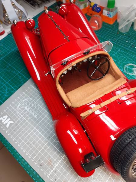 Faites monter votre maquette Pocher 1/8 Alfa romeo monza, touring, muletto par un maquettiste professionnel en France