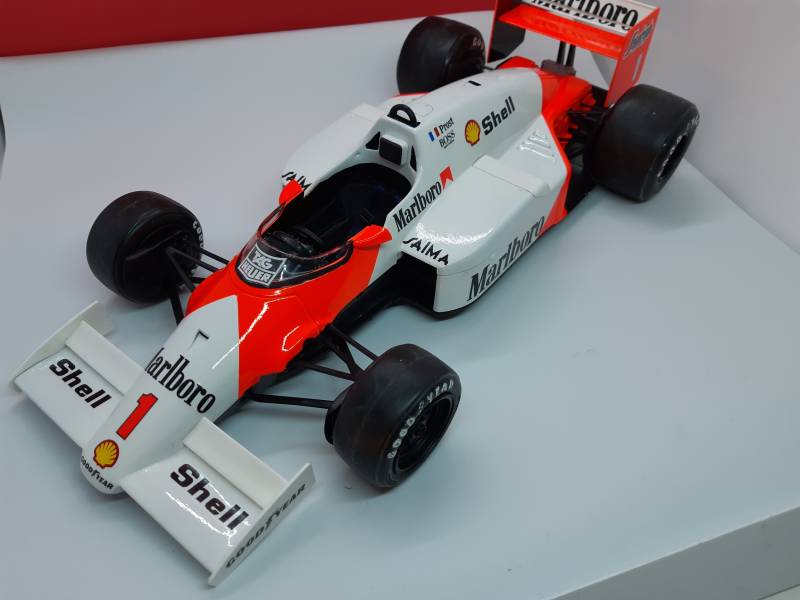 Faire monter une maquette 1/12 plastique F1, Le Mans ou GT avec peinture et finitions réalistes