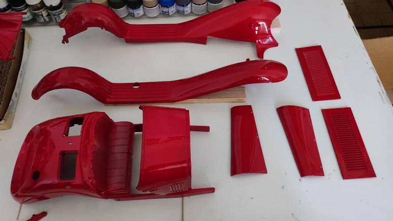 Service de peinture maquette professionnel auto  pour échelle 1/8eme avec finition haut de gamme par Atelier Camara