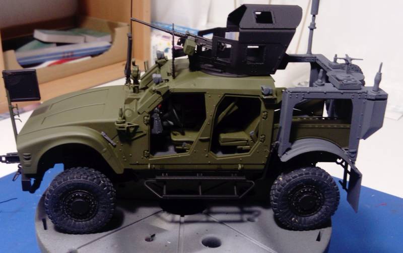 Monter une maquette de char ou véhicule militaire avec camouflage, patine et montage pro en France