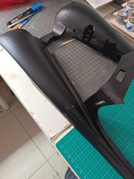 peinture maquette 1/8 pocher mercedes 