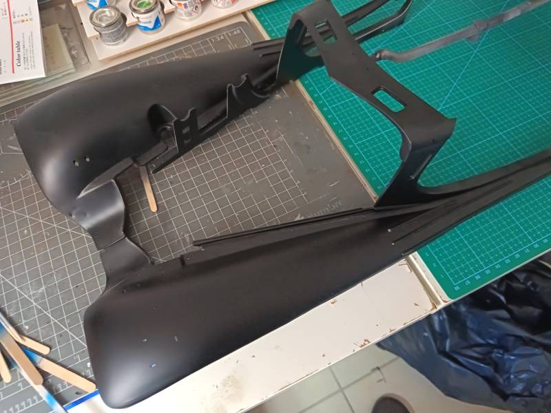 peinture maquette 1/ pocher mercedes