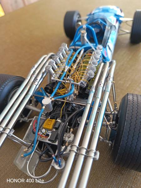 montage professionnel de la matra MS11 GP de Monaco 1968 j.p Beltoise  kit 1/12 model factory hiro