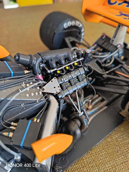 photos du montage de la  maquette 1/12 LOtus 99T de beemax par dominique camara