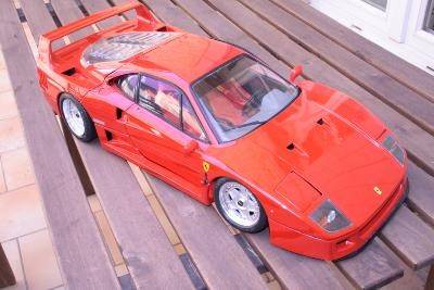 Ferrari F40 pocher 1/8