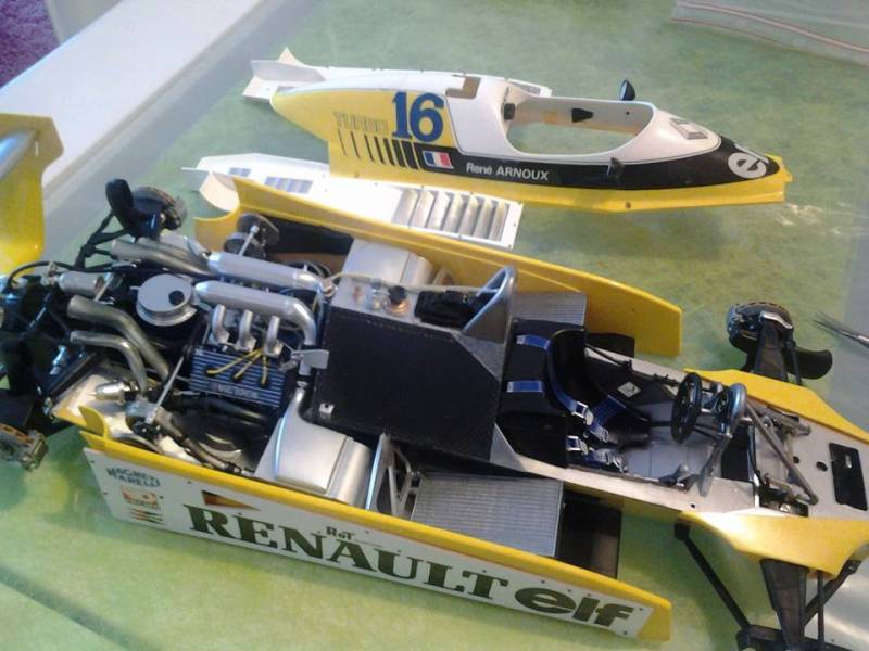 Faire monter une maquette 1/12 plastique F1, Le Mans ou GT avec peinture et finitions réalistes